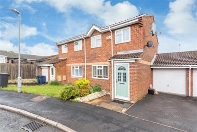 Neale Close, High Wycombe