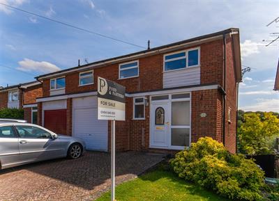 Beechtree Avenue, Marlow Bottom
