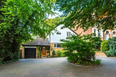 Amersham Hill, High Wycombe