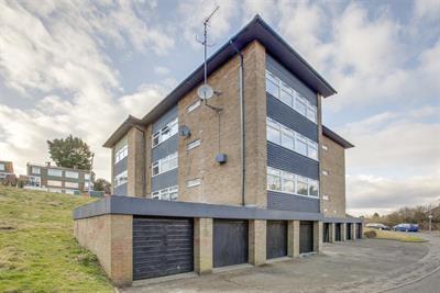 Chairborough Road, High Wycombe