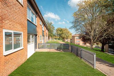 Longland Way, High Wycombe