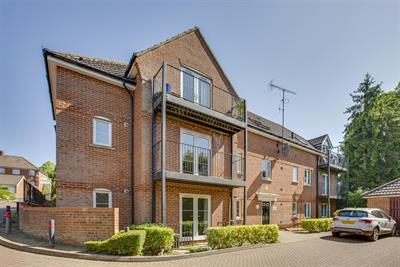 Red Kite Close, High Wycombe