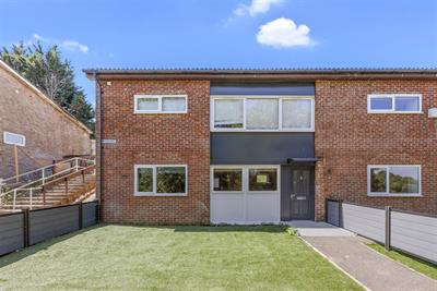 Longland Way, High Wycombe