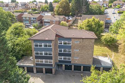 Pettifer Way, High Wycombe